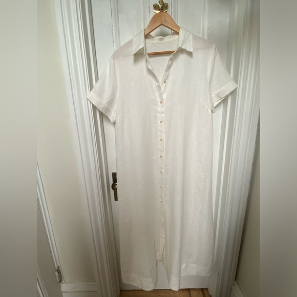 Wilfred Dresses & Skirts - Wilfred/Aritzia White Midi-Length Short-Sleeve Botton-Front Linen Dress